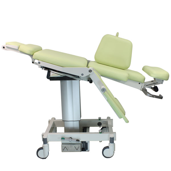Mobile treatment couch with height adjustment